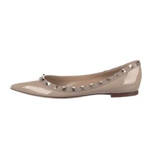 Valentino Garavani Patent Rockstuds Flats